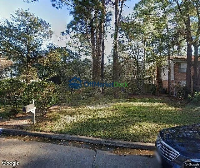 Off-market house in Spring, Texas — 5 beds, 3 baths, $219,000 — photo 2 of 3