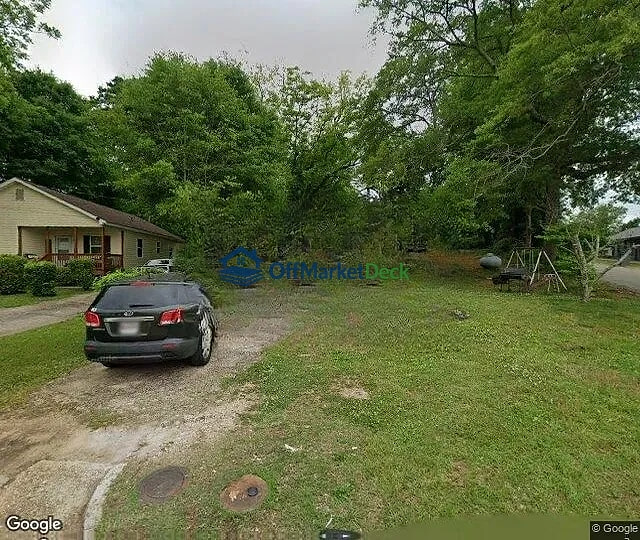 Off-market house in LaGrange, Georgia — 3 beds, 1.5 baths, $90,000 — photo 3 of 3