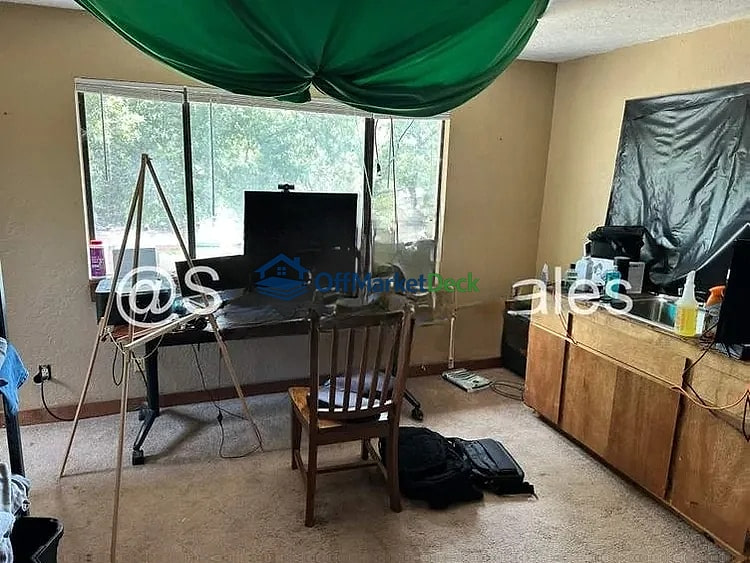 Off-market house in Shingle Springs, California — 4 beds, 3 baths, $335,000 — photo 5 of 8