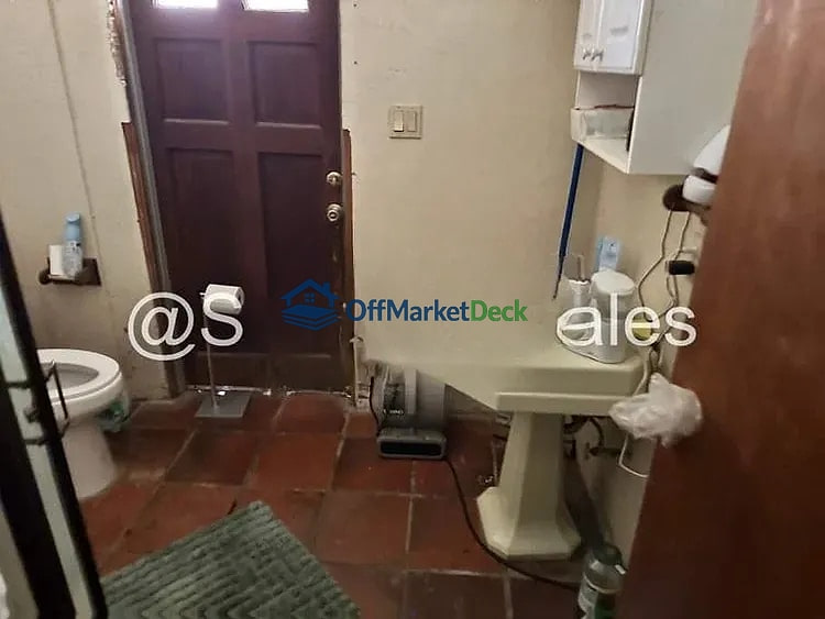 Off-market house in Shingle Springs, California — 4 beds, 3 baths, $335,000 — photo 2 of 8