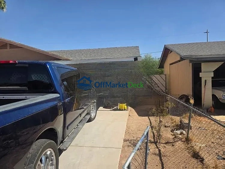 Off-market house in Casa Grande, Arizona — 3 beds, 2 baths, $170,000 — photo 4 of 8