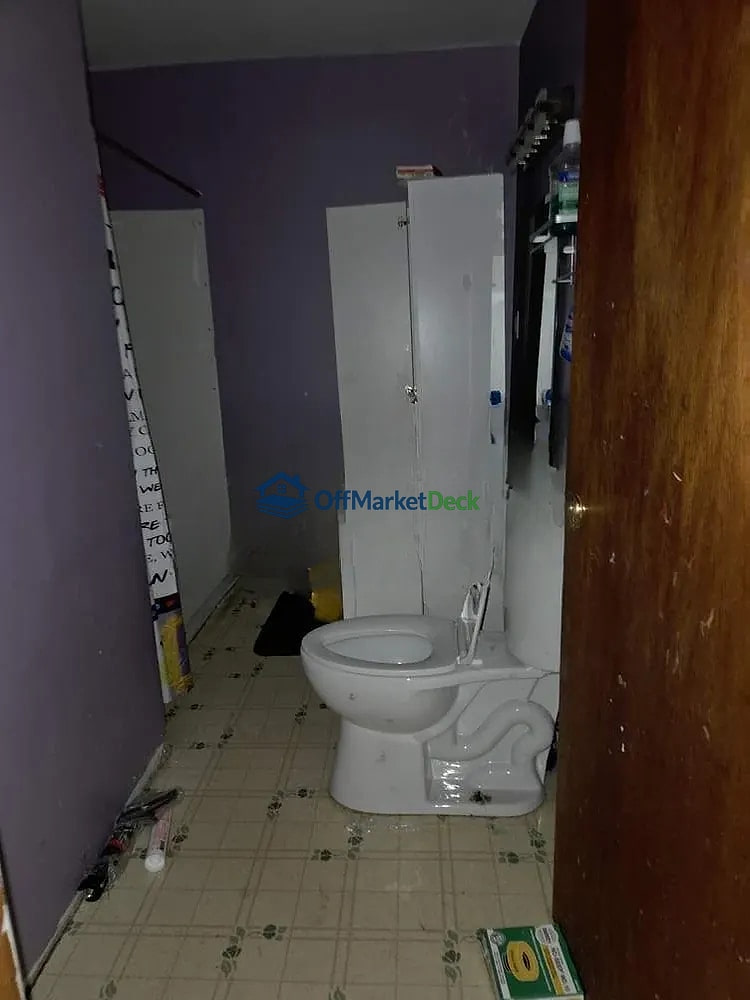 Off-market house in Terre Haute, Indiana — 3 beds, 1 bath, $28,000 — photo 5 of 8