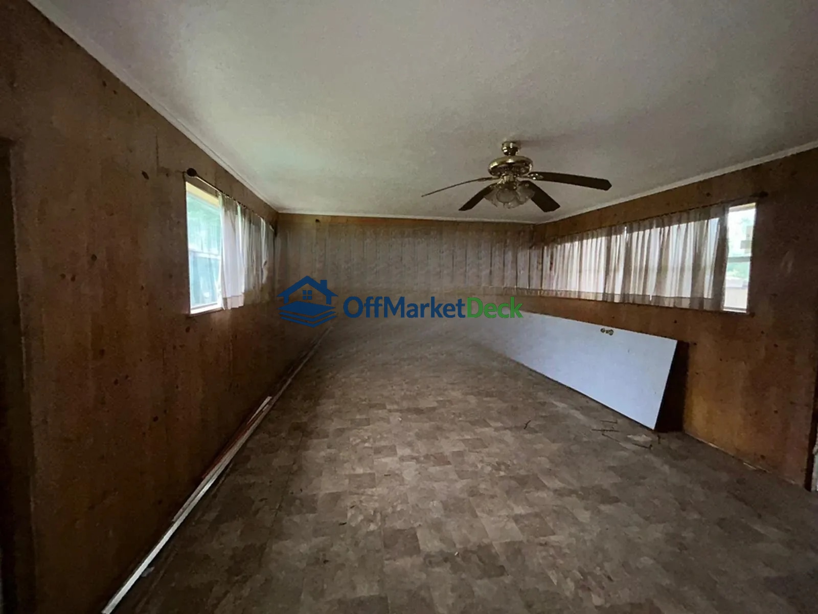 Off-market house in Beaumont, Texas — 2 beds, 1 bath, $49,900 — photo 8 of 8