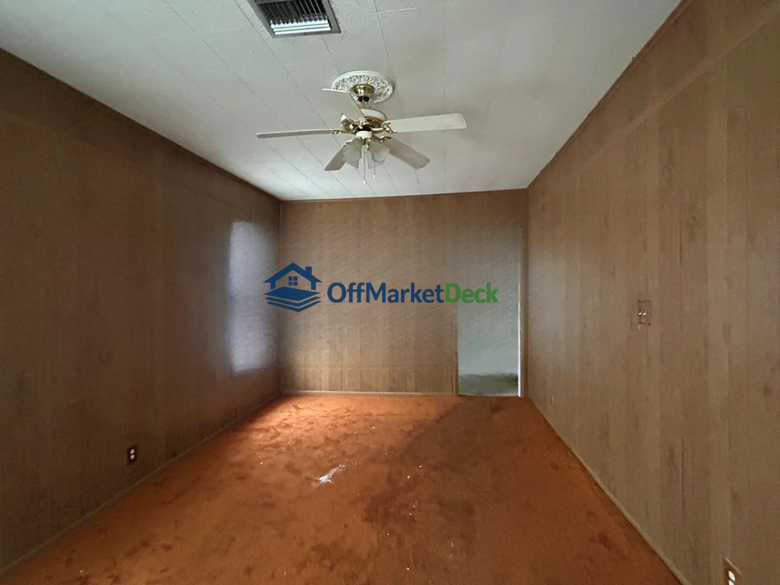 Off-market house in Beaumont, Texas — 2 beds, 1 bath, $49,900 — photo 4 of 8
