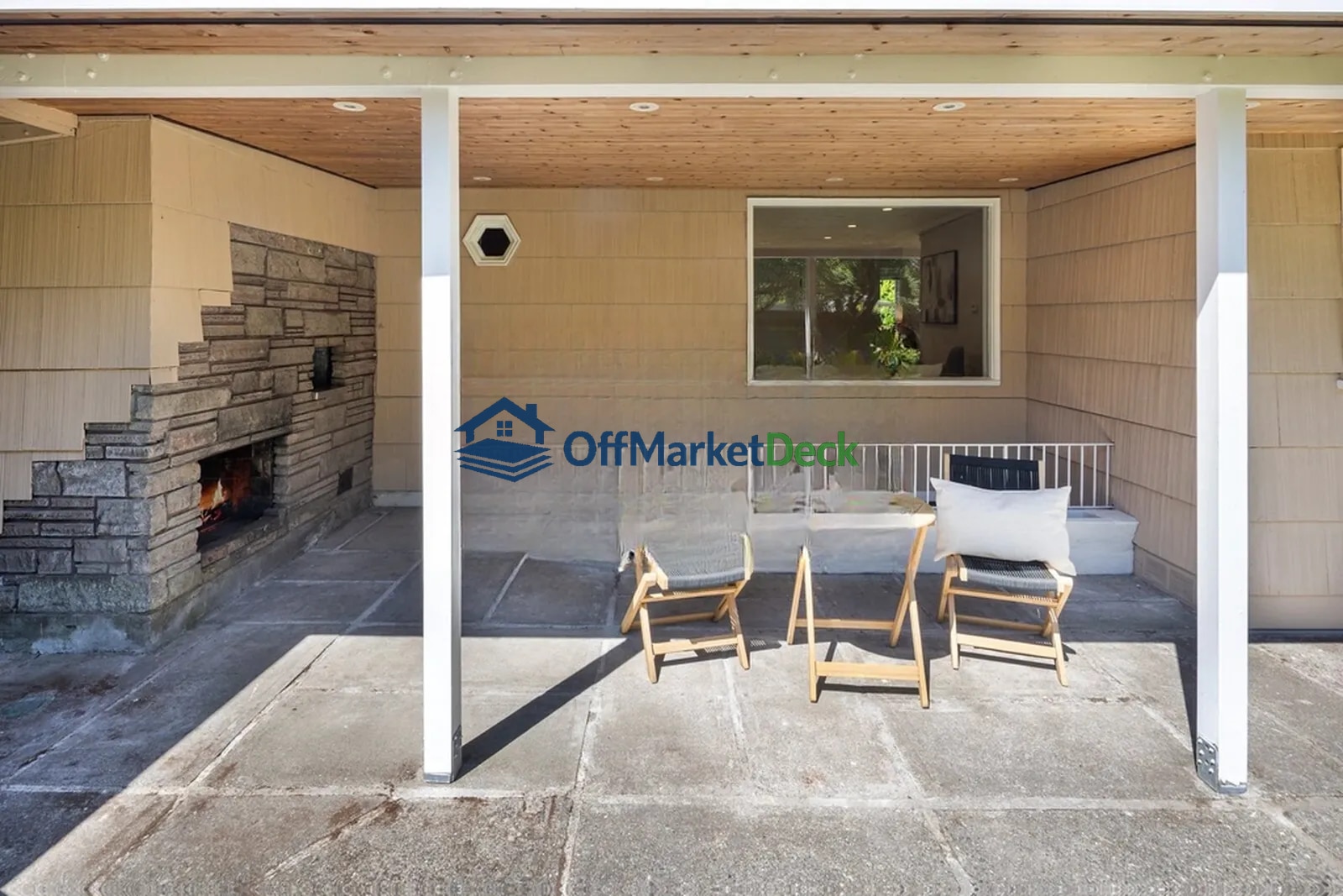 Off-market house in Shoreline, Washington — 2 beds, 1.5 baths, $650,000 — photo 6 of 8