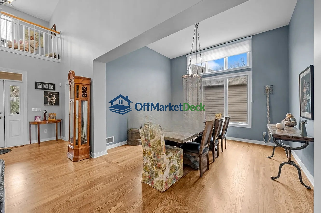 Off-market condo in Aurora, Ohio — 4 beds, 3.5 baths, $770,000 — photo 6 of 8
