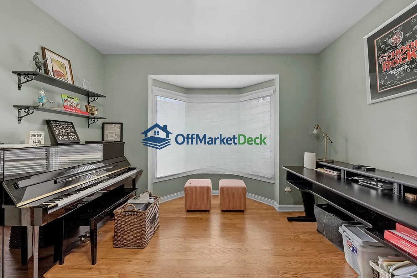 Off-market condo in Aurora, Ohio — 4 beds, 3.5 baths, $770,000 — photo 5 of 8