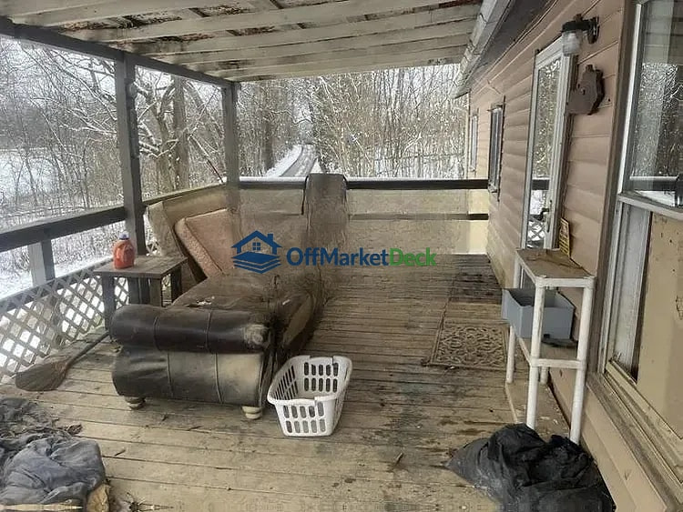 Off-market house in Frankfort, Kentucky — 2 beds, 1 bath, $29,900 — photo 2 of 8