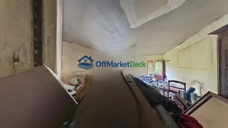 Off-market house in Carlisle, Kentucky — 2 beds, 2 baths, $45,000 — photo 7 of 8