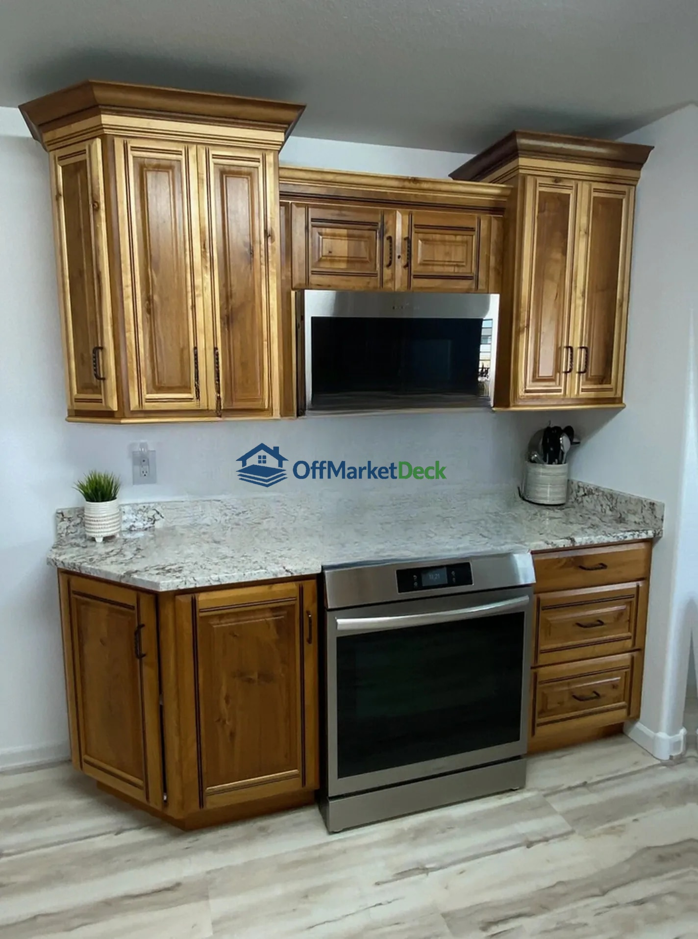 Off-market house in Casper, Wyoming — 3 beds, 3 baths, $420,000 — photo 4 of 8