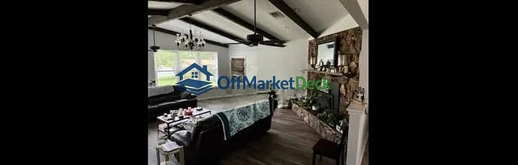 Off-market house in Kemp, Texas — 3 beds, 2 baths, $624,900 — photo 5 of 8