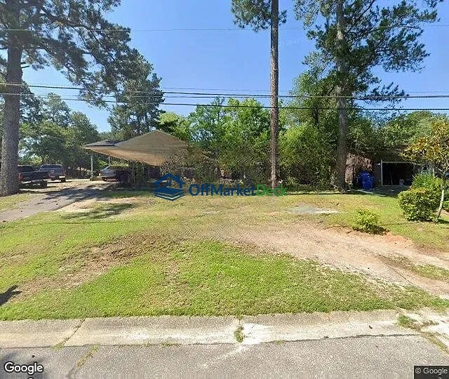 Off-market house in Fayetteville, North Carolina — 3 beds, 2 baths, $99,900 — photo 3 of 3