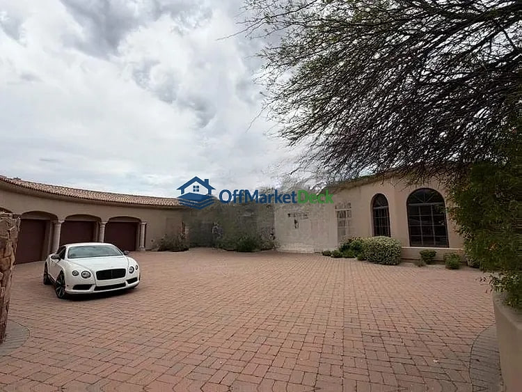 Off-market house in Scottsdale, Arizona — 4 beds, 5 baths, $2,999,990 — photo 3 of 8