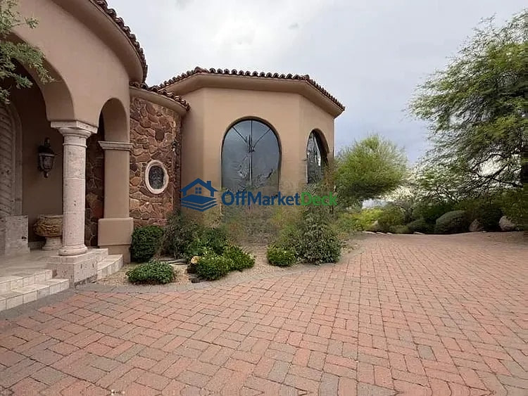 Off-market house in Scottsdale, Arizona — 4 beds, 5 baths, $2,999,990 — photo 6 of 8