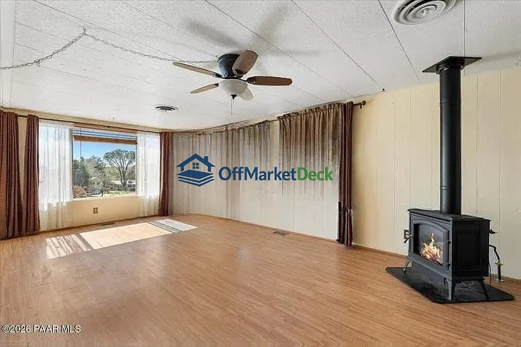 Off-market house in Yavapai County, Arizona — 3 beds, 3 baths, $199,990 — photo 3 of 8