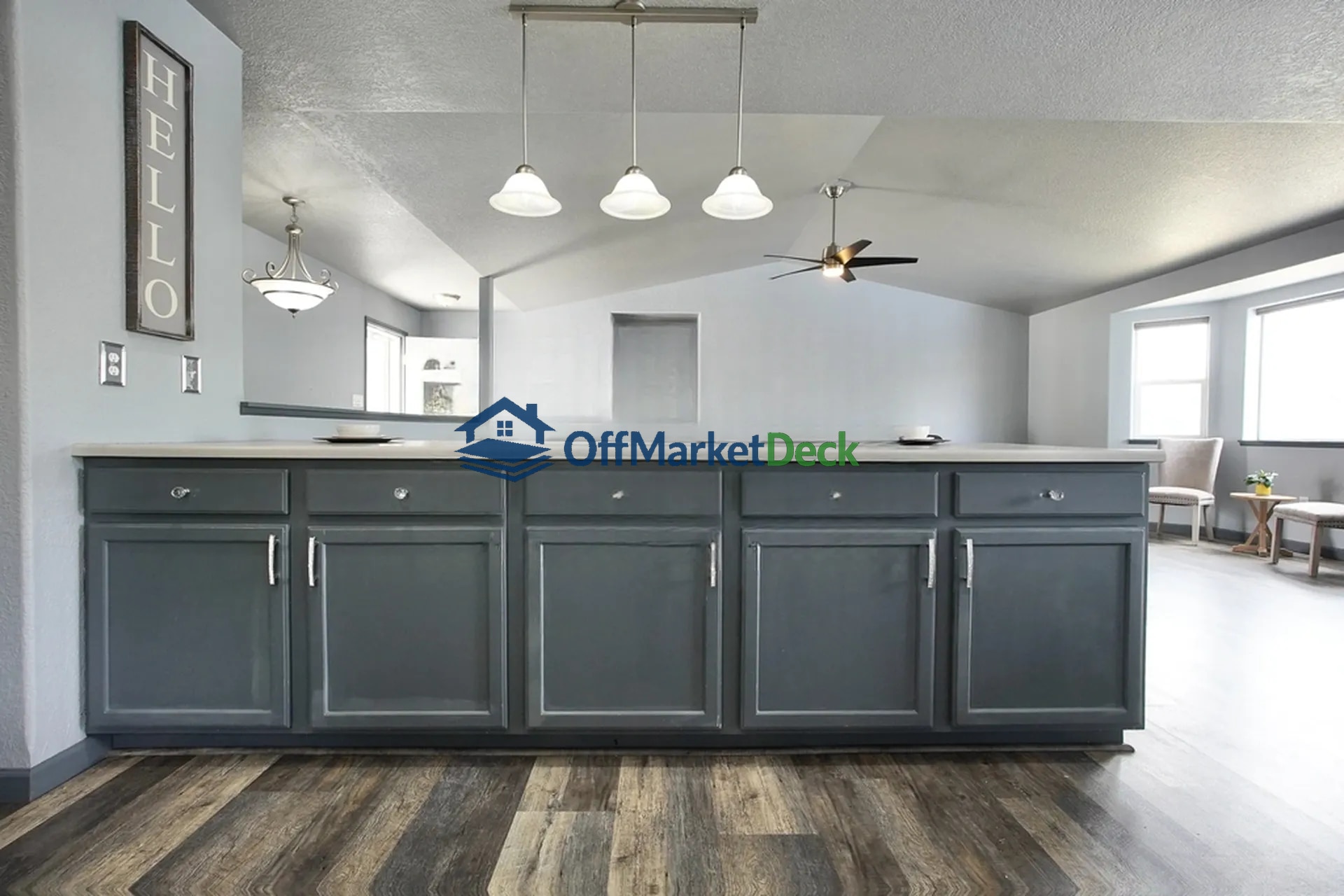 Off-market house in Douglas, Wyoming — 4 beds, 3 baths, $400,000 — photo 7 of 8